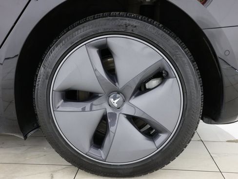 Used 2020 Tesla Model 3 Performance image 14