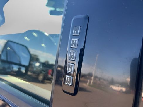 Used 2022 Ford F350 Lariat w/ Lariat Ultimate Package AWD/4WD image 20