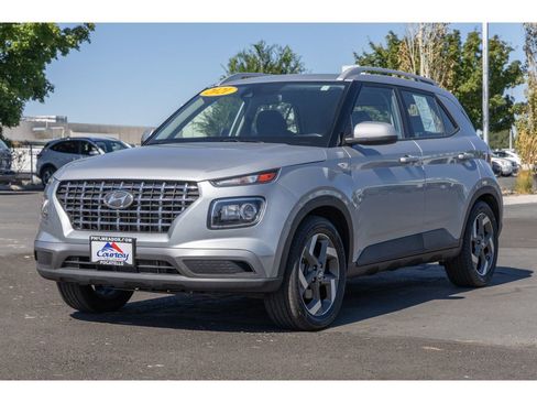 Used 2021 Hyundai Venue SEL w/ Cargo Package image 7