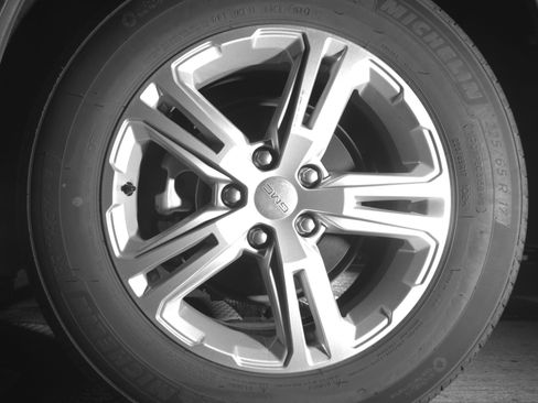 Used 2024 GMC Terrain SLE FWD image 19