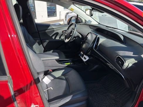 Used 2017 Toyota Prius Prime Advanced image 13