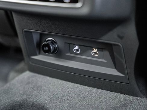 Used 2025 Audi SQ7 Prestige image 39