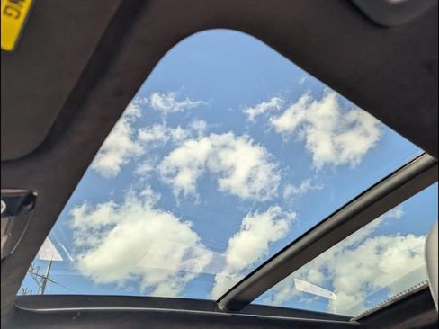 Used 2025 Kia Sorento SX Prestige image 16