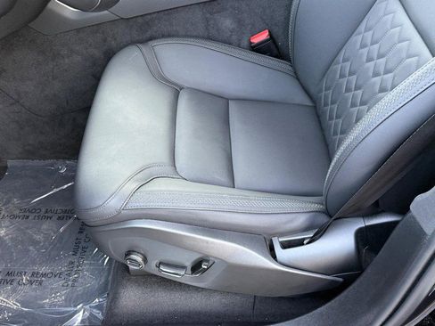 Used 2025 Volvo XC90 B6 Plus image 17