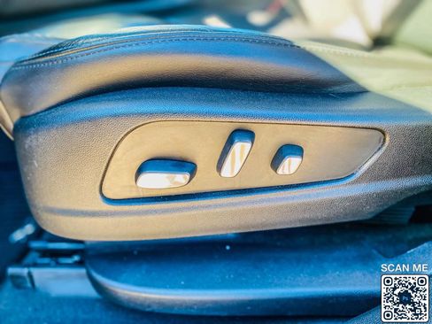 Used 2019 Cadillac XT5 Luxury image 19