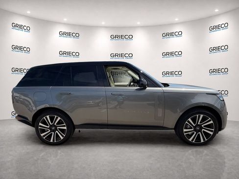 Used 2023 Land Rover Range Rover SE AWD/4WD image 8