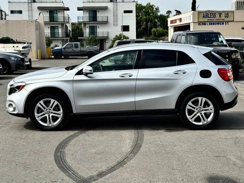 Used 2018 Mercedes-Benz GLA 250 w/ Premium Package image 11
