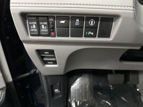 Used 2024 Honda Odyssey Touring image 34