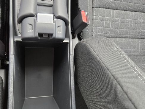 New 2026 Honda HR-V LX image 19