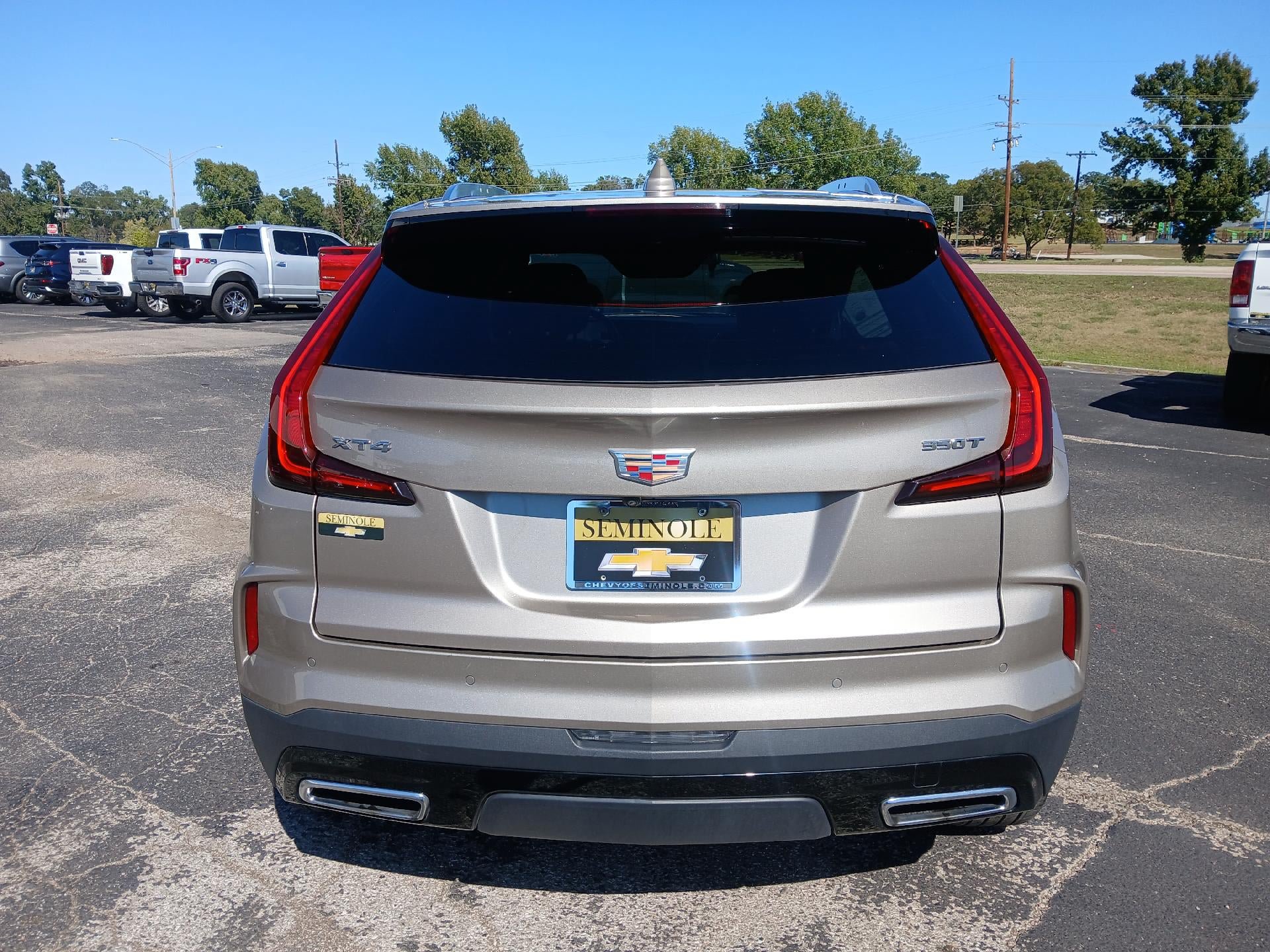 Used 2025 Cadillac XT4 Premium Luxury FWD image 5