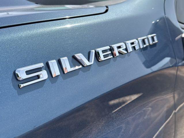 Used 2024 Chevrolet Silverado 1500 LT AWD/4WD image 29