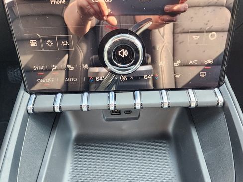 New 2026 GMC Terrain Elevation w/ Elevation Premium Package image 30