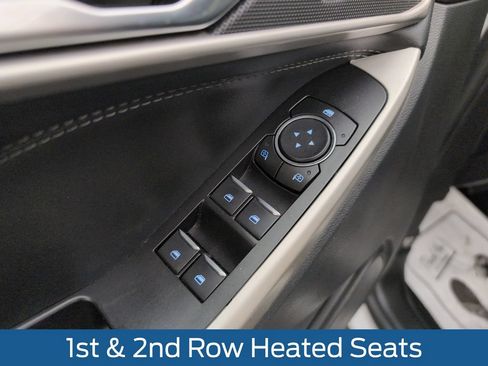 Used 2020 Ford Explorer XLT w/ Equipment Group 202A AWD/4WD image 35