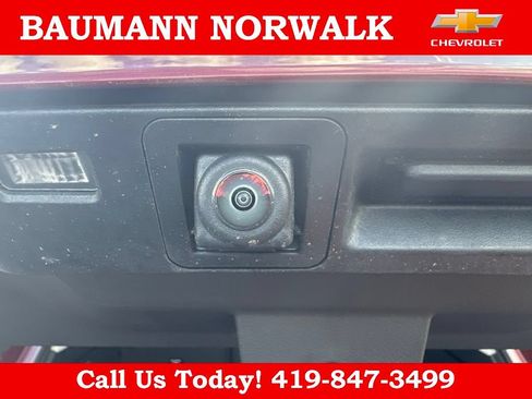 Used 2025 Chevrolet TrailBlazer LT FWD image 15