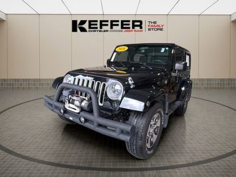 Used 2016 Jeep Wrangler Sahara w/ Connectivity Group AWD/4WD image 1