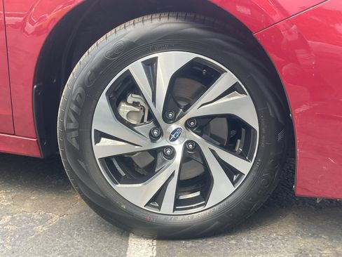 Used 2025 Subaru Legacy Premium AWD/4WD image 8