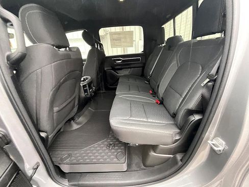 New 2026 RAM 1500 4x4 Crew Cab image 28