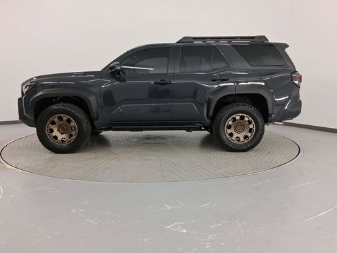 Used 2025 Toyota 4Runner Trailhunter image 2