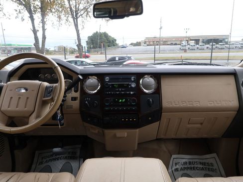 Used 2008 Ford F250 Lariat image 26