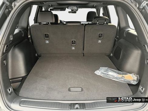 New 2026 Jeep Grand Cherokee Limited image 24