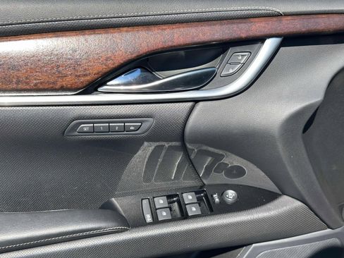 Used 2019 Cadillac XTS Luxury FWD image 20