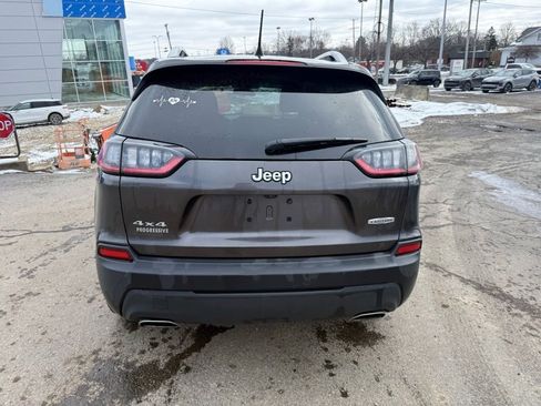 Used 2019 Jeep Cherokee Latitude Plus w/ Cold Weather Group image 6