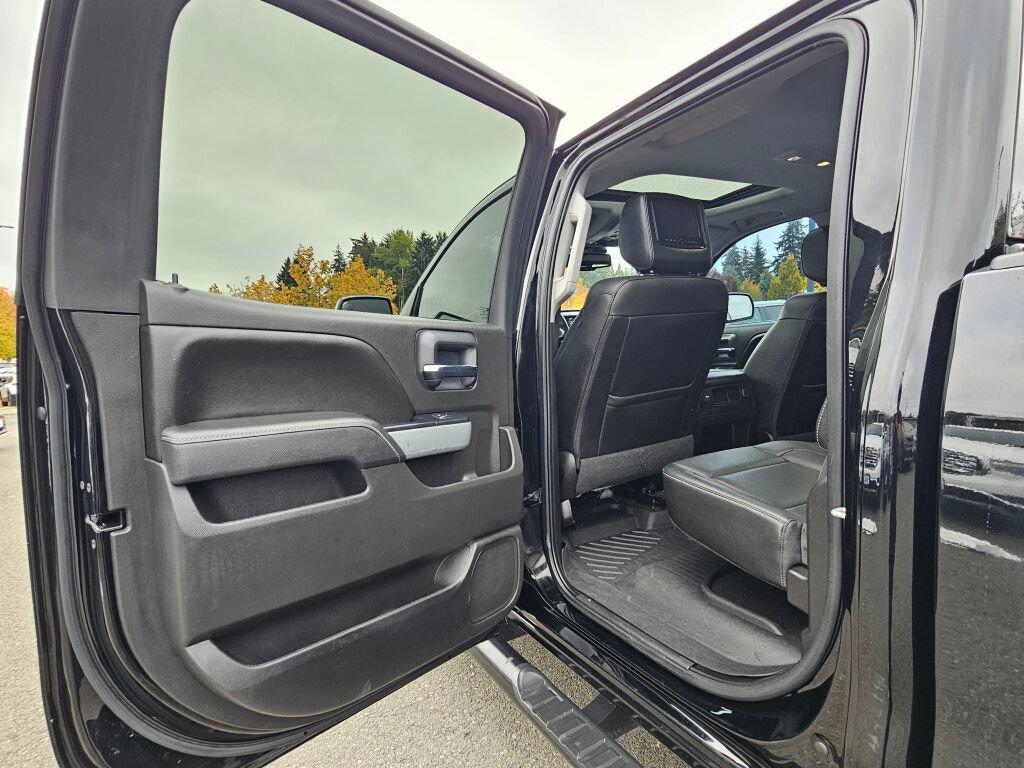 Used 2016 Chevrolet Silverado 1500 LTZ Z71 w/ LTZ Plus Package AWD/4WD image 25