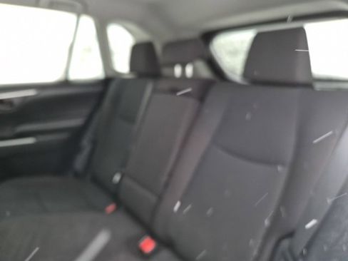 Used 2020 Toyota RAV4 LE image 28