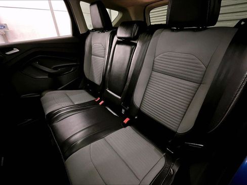 Used 2017 Ford Escape Titanium image 25