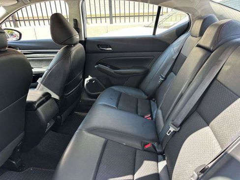 Used 2024 Nissan Altima 2.5 SR FWD image 14