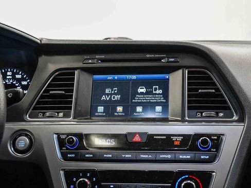 Used 2017 Hyundai Sonata Sport w/ Value Edition Package 02 FWD image 14