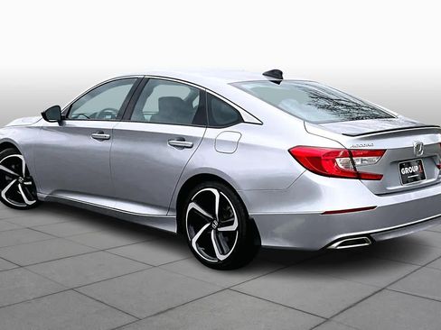 Used 2021 Honda Accord Sport image 11