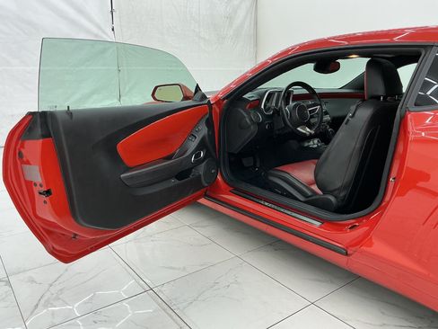 Used 2010 Chevrolet Camaro SS w/ RS Package RWD image 19