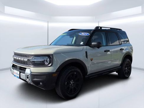 Used 2025 Ford Bronco Sport Badlands AWD/4WD image 7