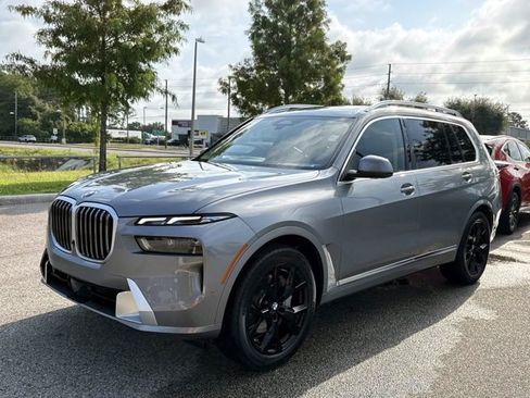 Used 2026 BMW X7 xDrive40i w/ Premium Package AWD/4WD image 7