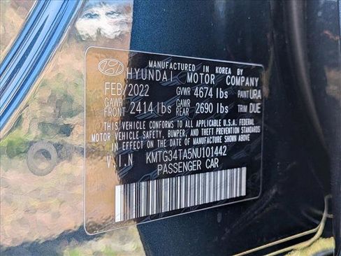 Used 2022 Genesis G70 2.0T w/ Prestige Package image 17