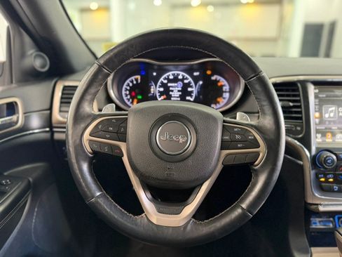 Used 2017 Jeep Grand Cherokee Limited AWD/4WD image 24