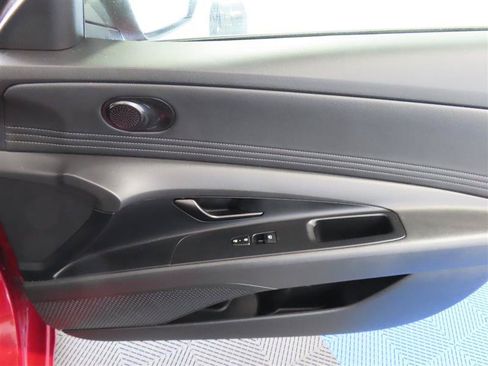 Used 2025 Hyundai Elantra Sport FWD image 27