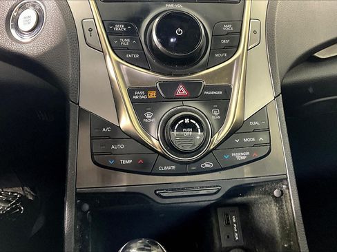 Used 2013 Hyundai Azera FWD image 15