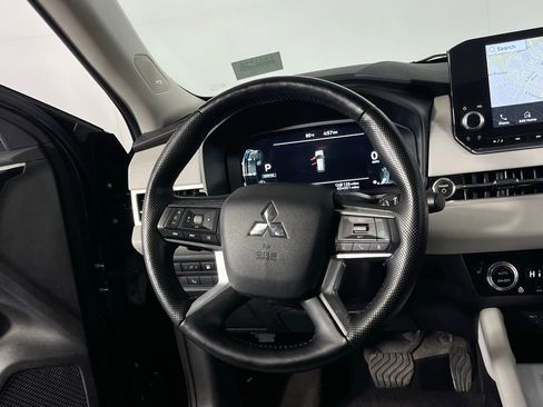 Used 2024 Mitsubishi Outlander SEL image 15