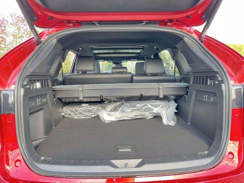 New 2025 MAZDA CX-70 Plug-In Hybrid w/ Premium Plus image 9