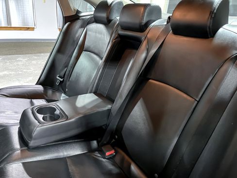 Used 2018 Honda Civic EX-L image 30