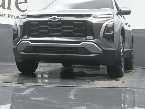 New 2026 Chevrolet Equinox ACTIV w/ Convenience Package III FWD image 34