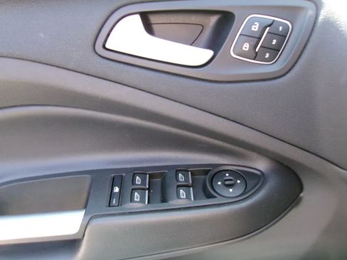 Used 2017 Ford Escape Titanium AWD/4WD image 11