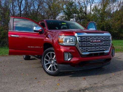 Used 2021 GMC Canyon Denali image 12