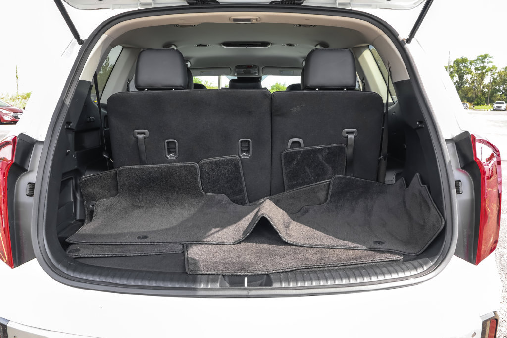 Used 2023 Kia Telluride LX AWD/4WD image 30