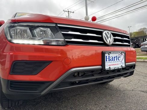 Used 2019 Volkswagen Tiguan SE w/ Panoramic Sunroof Package AWD/4WD image 23