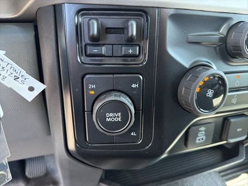 New 2026 Ford F250 XL w/ XL Chrome Package image 20