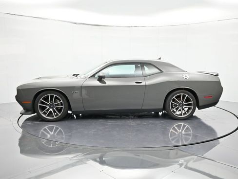 Used 2023 Dodge Challenger R/T image 8