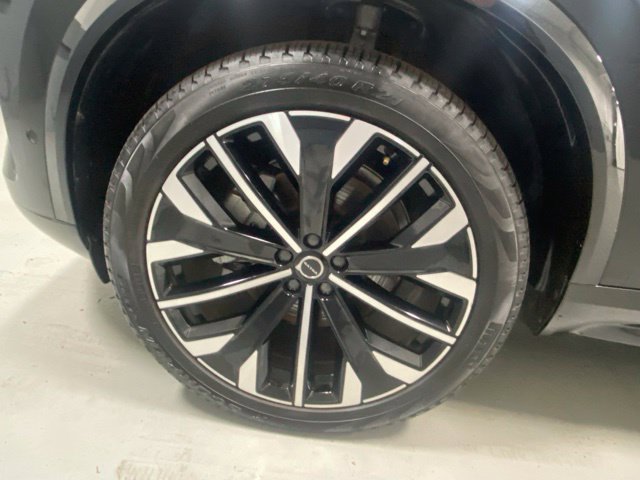 Certified 2026 Volvo XC90 B6 Plus AWD/4WD image 5